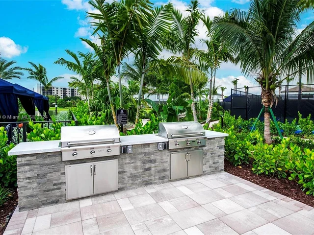 4492 Tacoma Park Dr # 4492, Oakland Park FL 33309