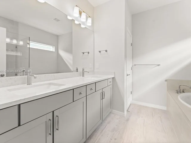 4492 Tacoma Park Dr # 4492, Oakland Park FL 33309