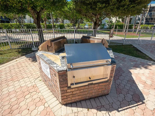 20500 W Country Club Dr # 501, Aventura FL 33180