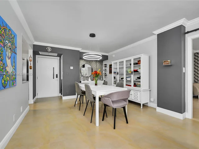 20500 W Country Club Dr # 501, Aventura FL 33180