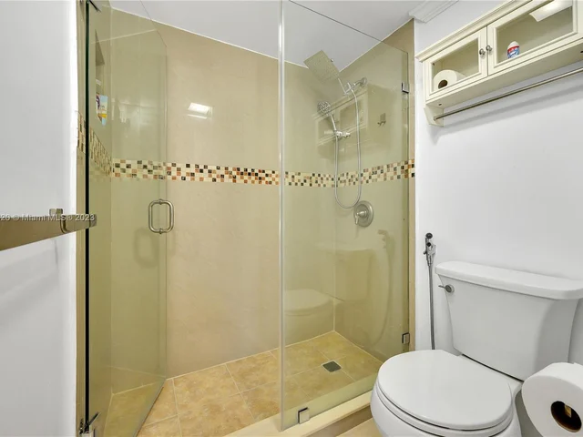 20500 W Country Club Dr # 501, Aventura FL 33180