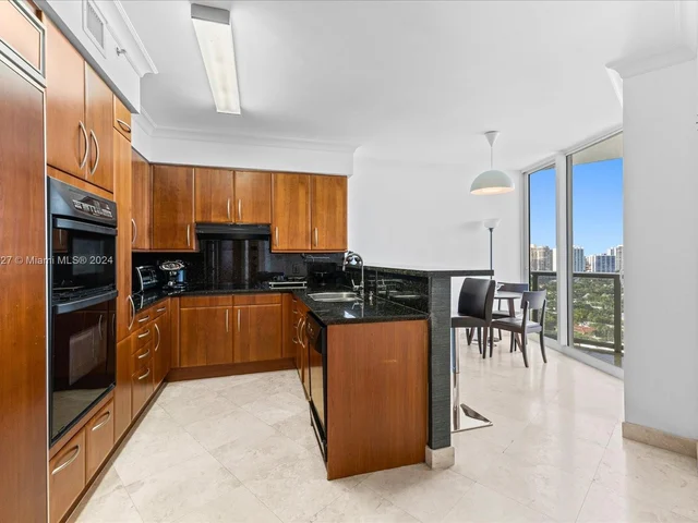 19333 E Collins Ave # 2302, Sunny Isles Beach FL 33160