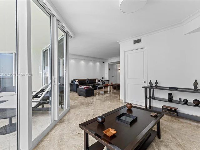 19333 E Collins Ave # 2302, Sunny Isles Beach FL 33160