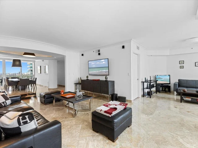 19333 E Collins Ave # 2302, Sunny Isles Beach FL 33160