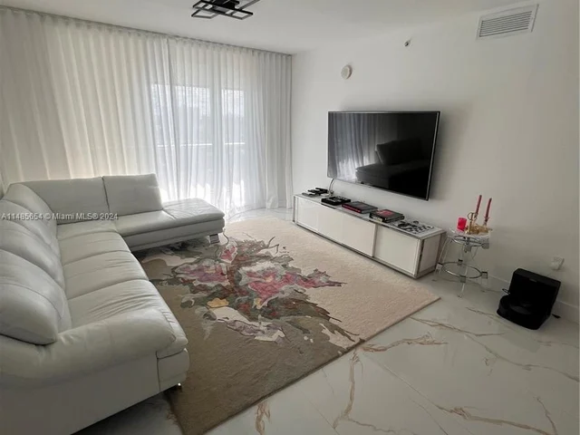 300 Sunny Isles Blvd # 1504, Sunny Isles Beach FL 33160