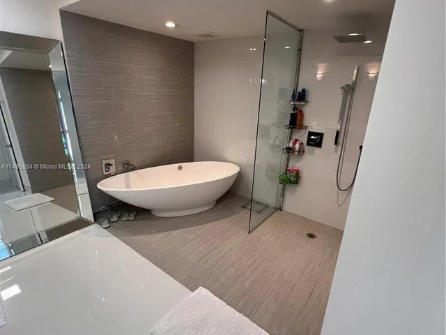 300 Sunny Isles Blvd # 1504, Sunny Isles Beach FL 33160