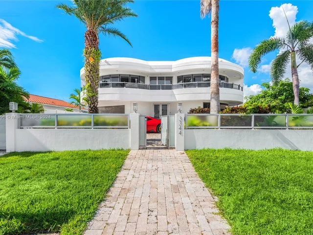 3344 NE 167th St, North Miami Beach FL 33160