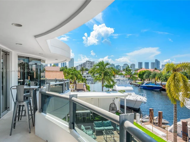 3344 NE 167th St, North Miami Beach FL 33160