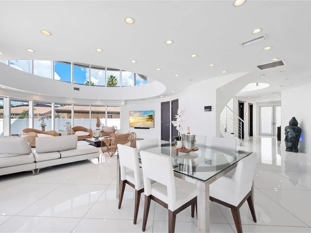 3344 NE 167th St, North Miami Beach FL 33160