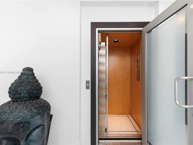 3344 NE 167th St, North Miami Beach FL 33160