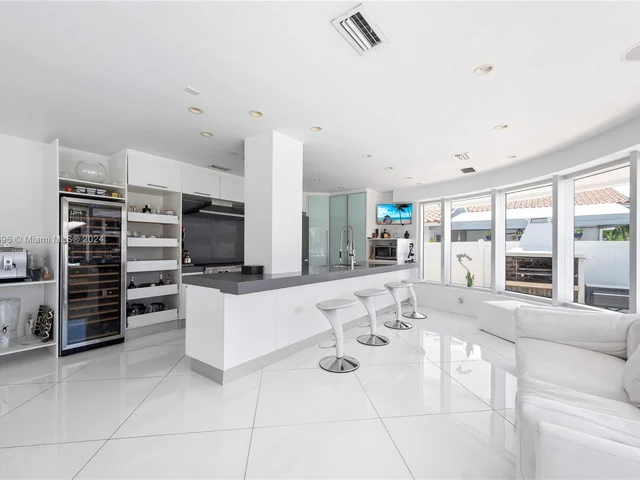 3344 NE 167th St, North Miami Beach FL 33160