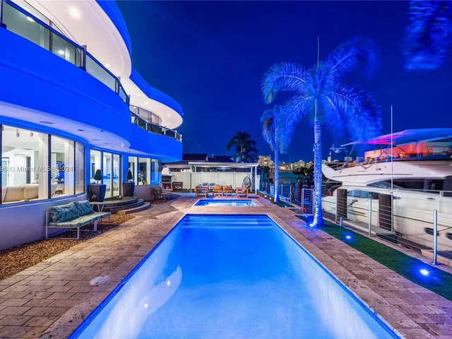 3344 NE 167th St, North Miami Beach FL 33160