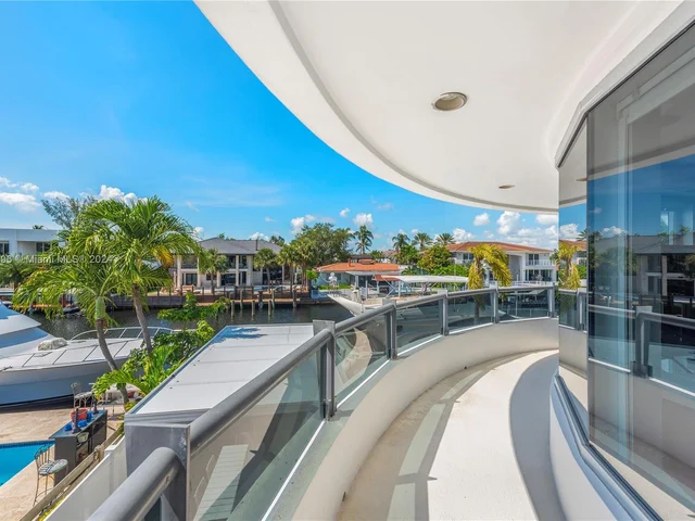 3344 NE 167th St, North Miami Beach FL 33160