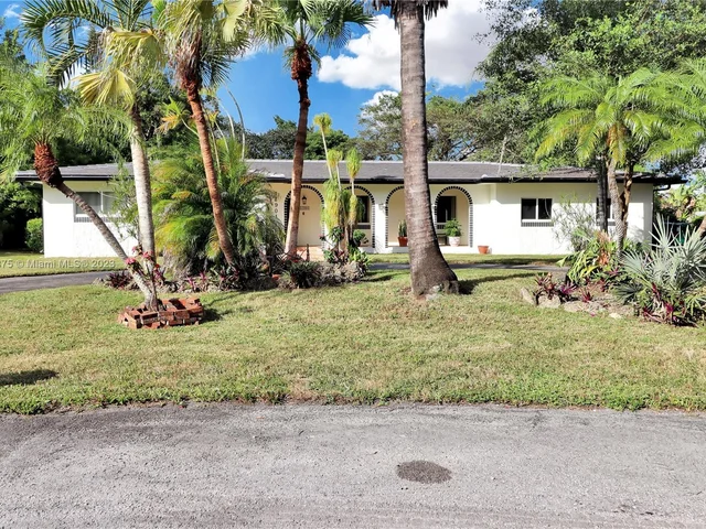 12901 SW 99th Ave, Miami FL 33176