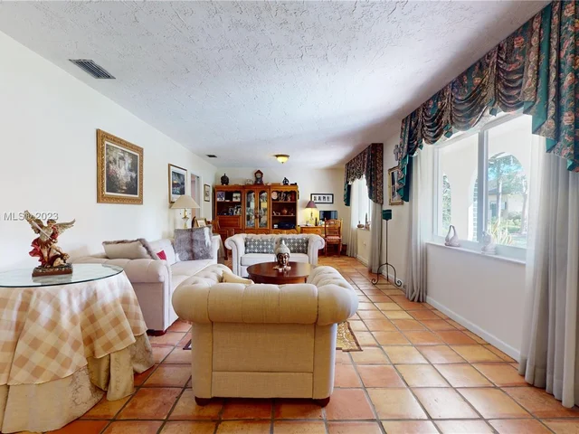 12901 SW 99th Ave, Miami FL 33176