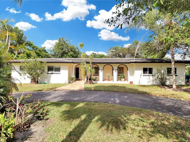 12901 SW 99th Ave, Miami FL 33176
