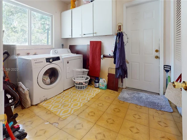 12901 SW 99th Ave, Miami FL 33176