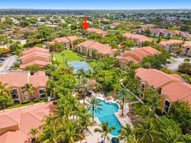 8070 N Nob Hill Rd # 201, Tamarac FL 33321