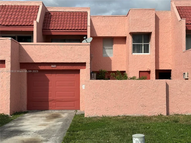 5621 NW 16th St # 6, Lauderhill FL 33313