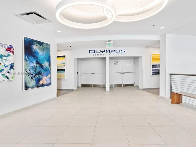 2500 Parkview Dr # 1216, Hallandale Beach FL 33009