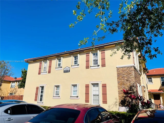 1570 NE 33rd Rd # 11, Homestead FL 33033