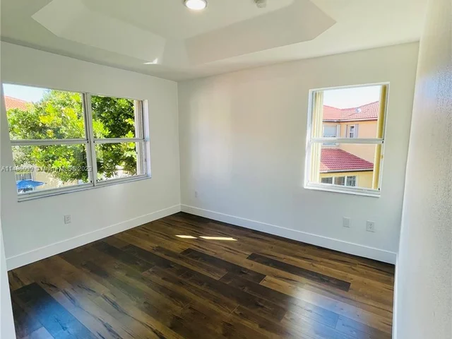 1570 NE 33rd Rd # 11, Homestead FL 33033