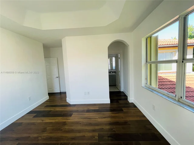 1570 NE 33rd Rd # 11, Homestead FL 33033