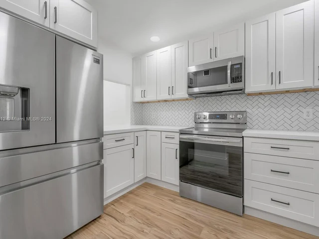 9410 Live Oak Pl # 105, Davie FL 33324