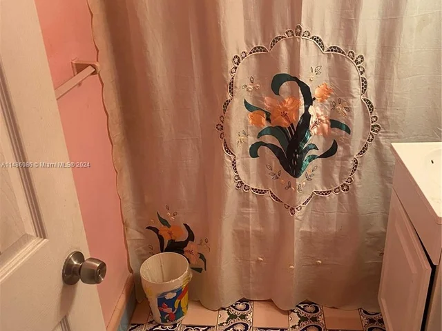 2330 NW 179th Ter, Miami Gardens FL 33056