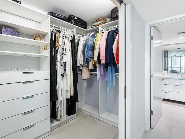 1717 N Bayshore Dr # 2637, Miami FL 33132