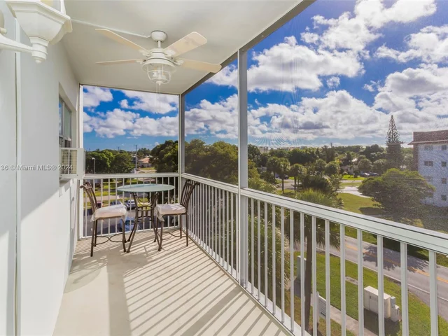 4751 NW 21st St # 400, Lauderhill FL 33313