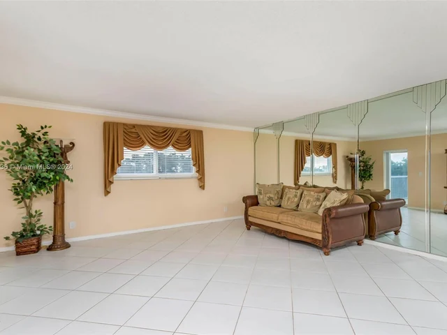 4751 NW 21st St # 400, Lauderhill FL 33313