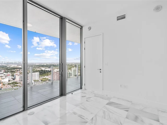 700 NE 26th Terrace # 5606, Miami FL 33137