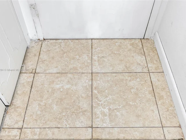 345 Ocean Dr # 707, Miami Beach FL 33139