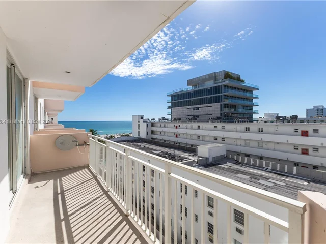 345 Ocean Dr # 707, Miami Beach FL 33139