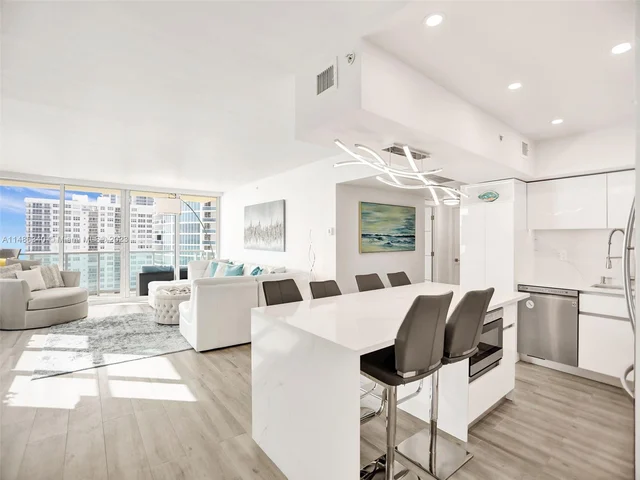 2501 S Ocean Dr # 1211, Hollywood FL 33019