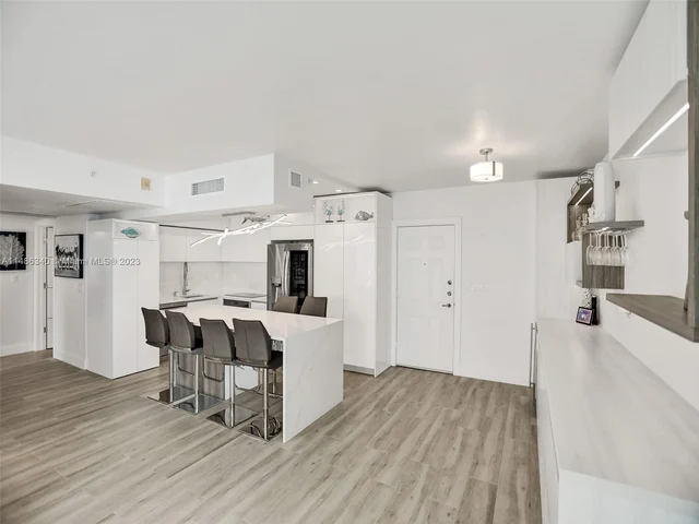 2501 S Ocean Dr # 1211, Hollywood FL 33019