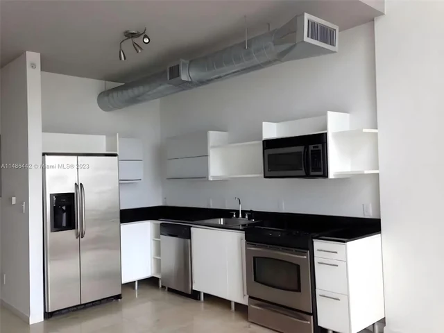 690 SW 1st Ct, Miami FL 33130