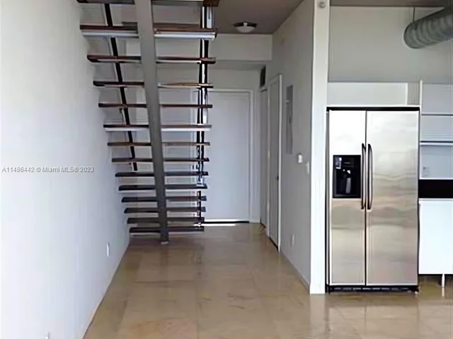 690 SW 1st Ct, Miami FL 33130