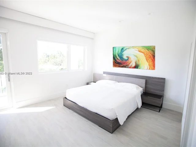 18975 Atlantic Blvd, Sunny Isles Beach FL 33160