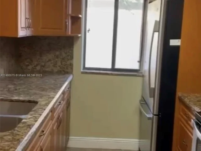 3198 Coral Lake Ln # 3198, Coral Springs FL 33065