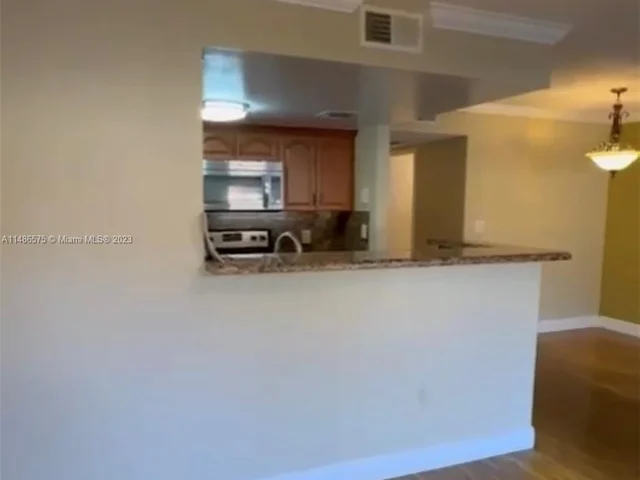 3198 Coral Lake Ln # 3198, Coral Springs FL 33065