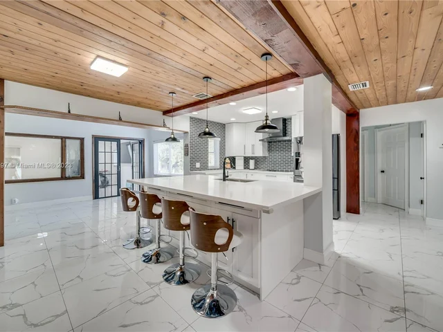 9810 SW 55th Ct, Cooper City FL 33328