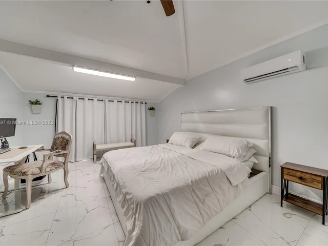 9810 SW 55th Ct, Cooper City FL 33328