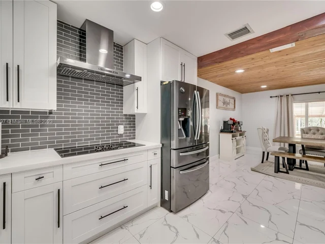 9810 SW 55th Ct, Cooper City FL 33328