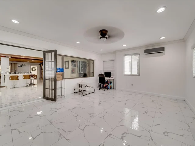 9810 SW 55th Ct, Cooper City FL 33328