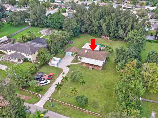 9810 SW 55th Ct, Cooper City FL 33328