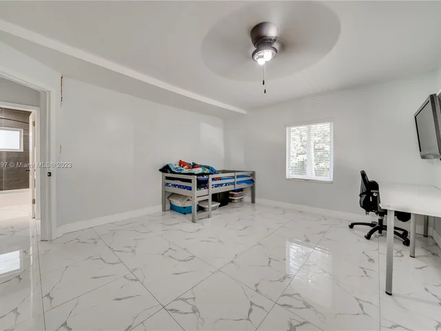 9810 SW 55th Ct, Cooper City FL 33328