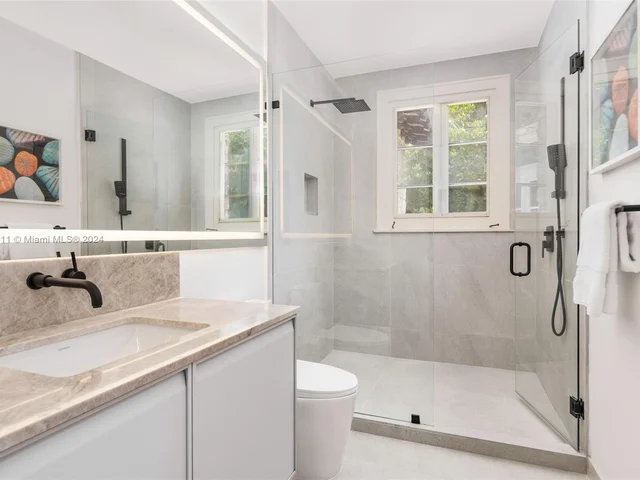 3903 Granada Blvd, Coral Gables FL 33134