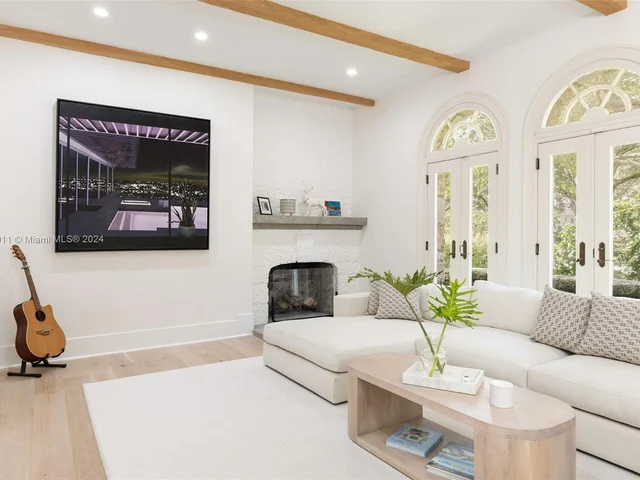 3903 Granada Blvd, Coral Gables FL 33134